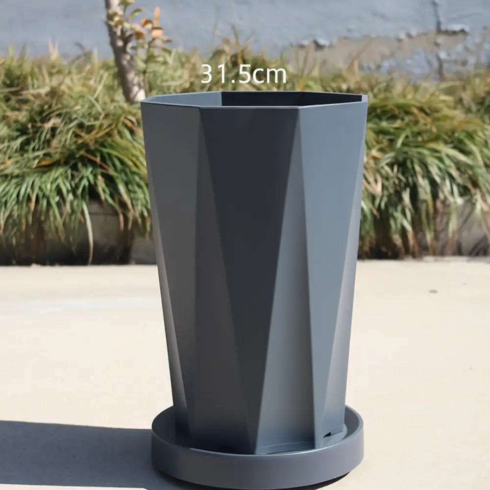 Grand pot de fleur sur roulette