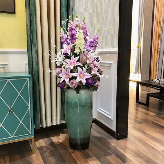 Grand vase à poser au sol design