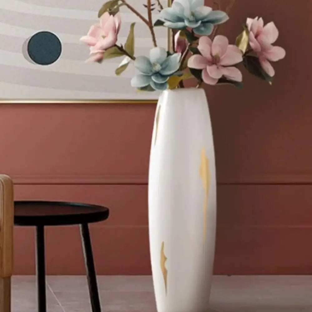 Grand vase blanc et doré