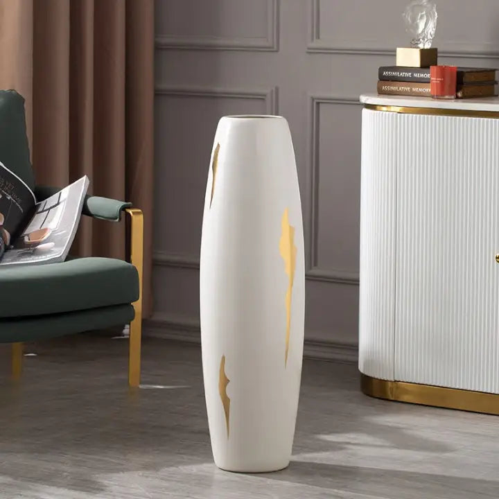 Grand vase blanc et doré