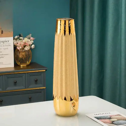 Grand vase couleur or