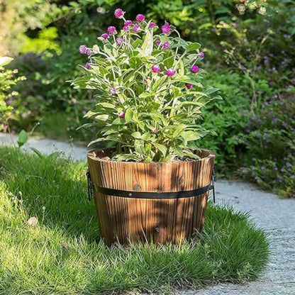 Gros pot de fleur en bois