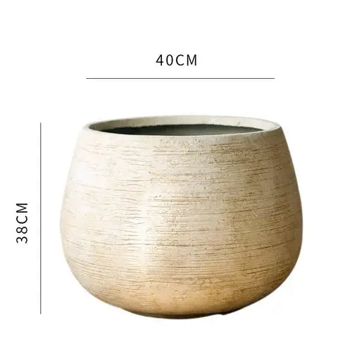 Gros pot de fleur rond