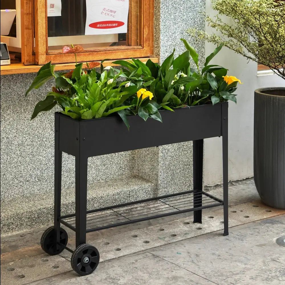 Jardinière noire sur pied