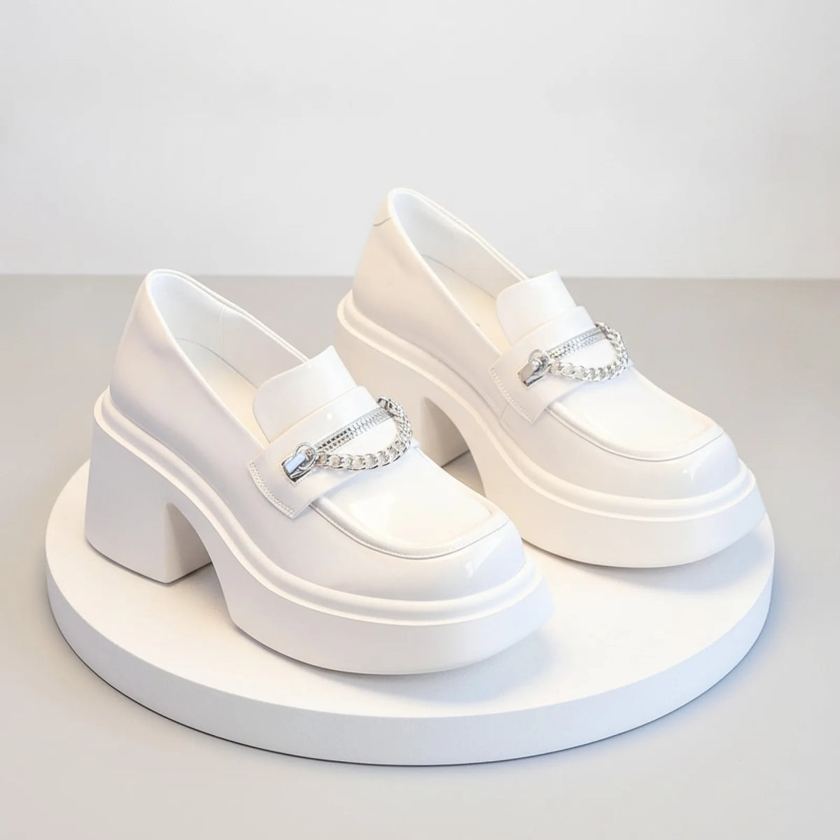 Mocassins Cuir Végan Talons 8cm - Élégance Soignée