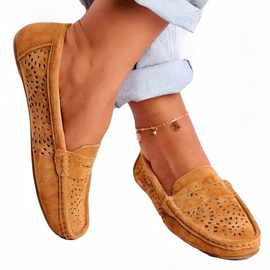 LuxeMocassins: Mocassins daim femme doux style soigné