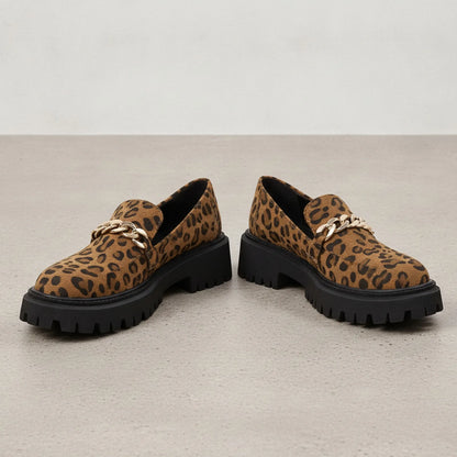 Mocassins Femme Léopard: Style et Confort Signature