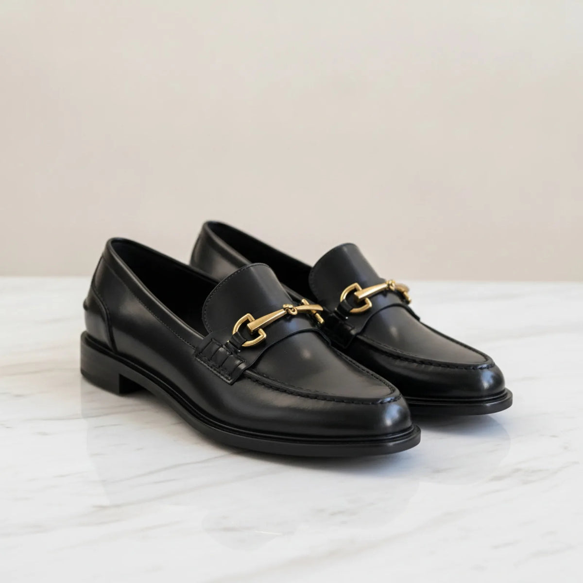 Mocassins Femme Végan Noir – Talon Carré Élégants