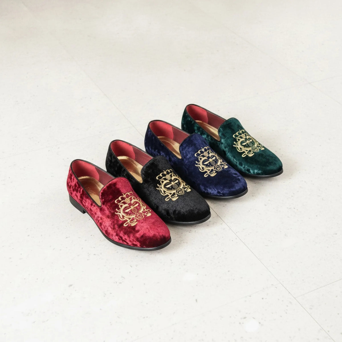 Mocassins homme velours brodé or - Élégance Signature