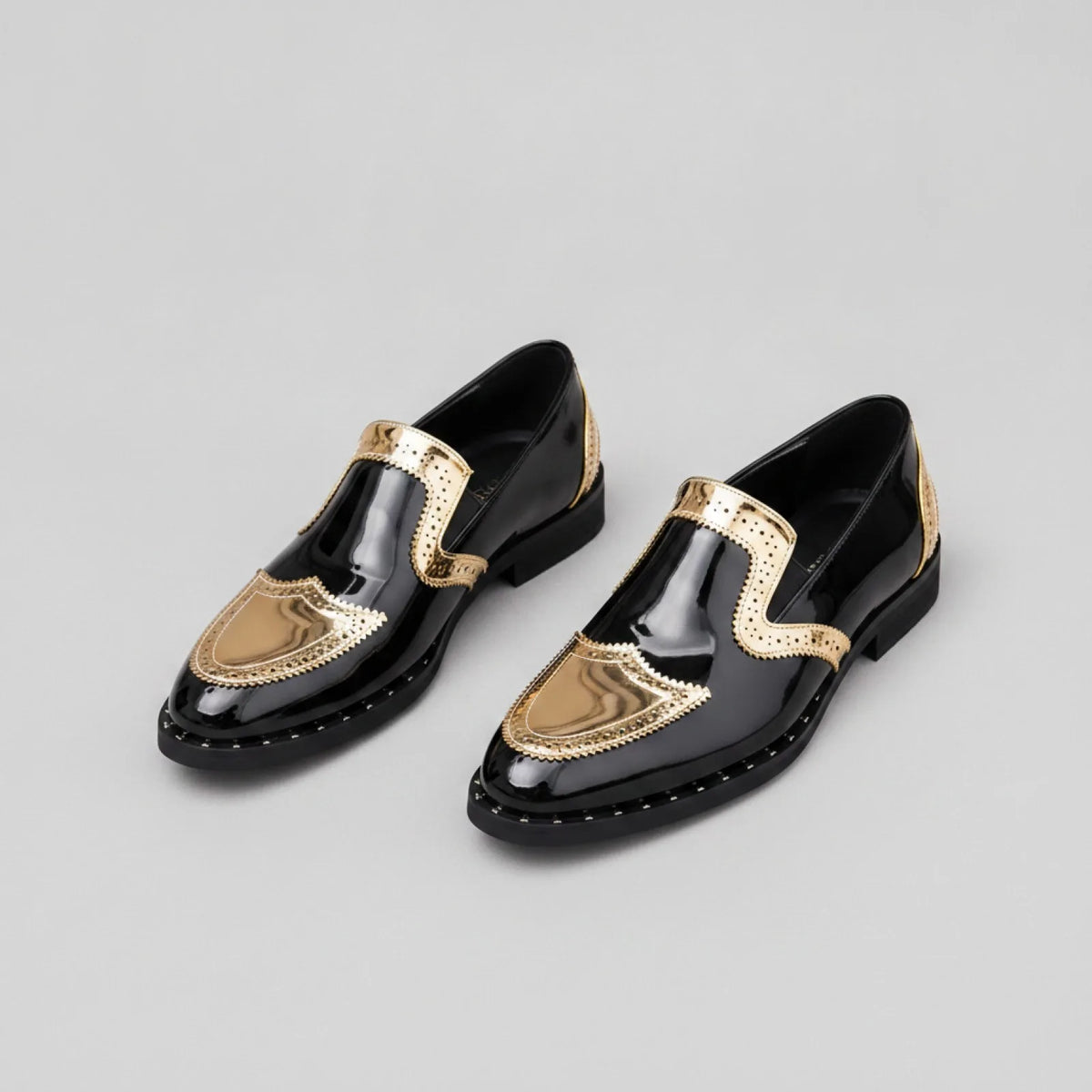 Mocassins Homme Vernis Noir Doré Élégant — Signature