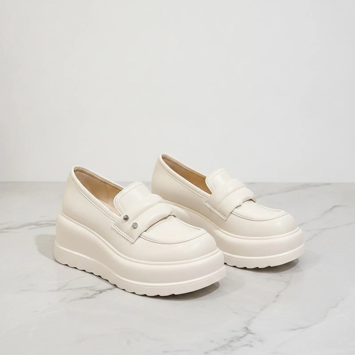 Mocassins™ plateforme compensée écru talon 7,5 cm femme