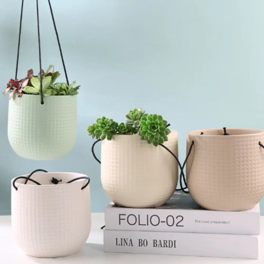 Petit pot de fleur à suspendre