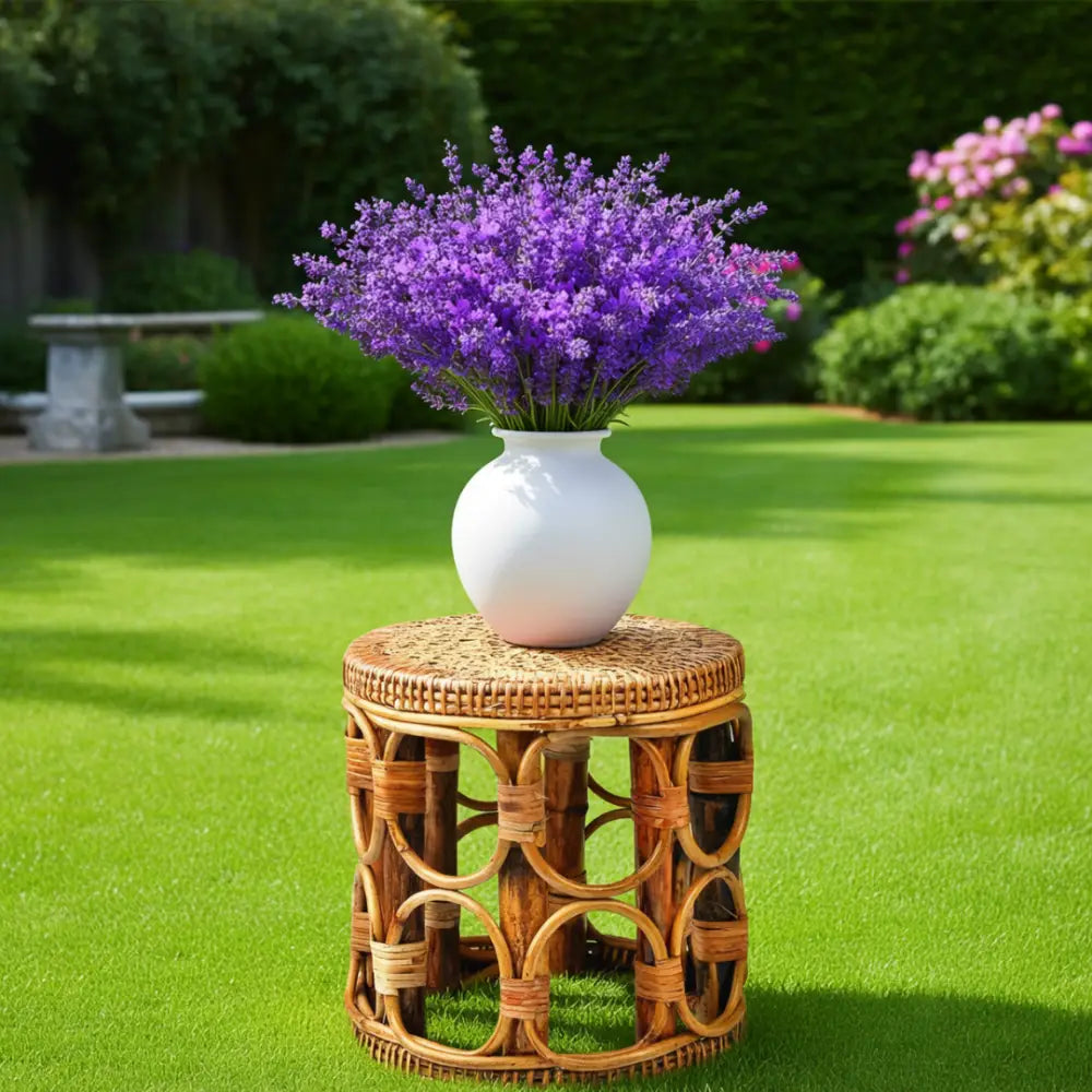 Porte plante en rotin