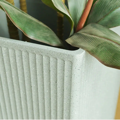 Pot de fleur carré gris