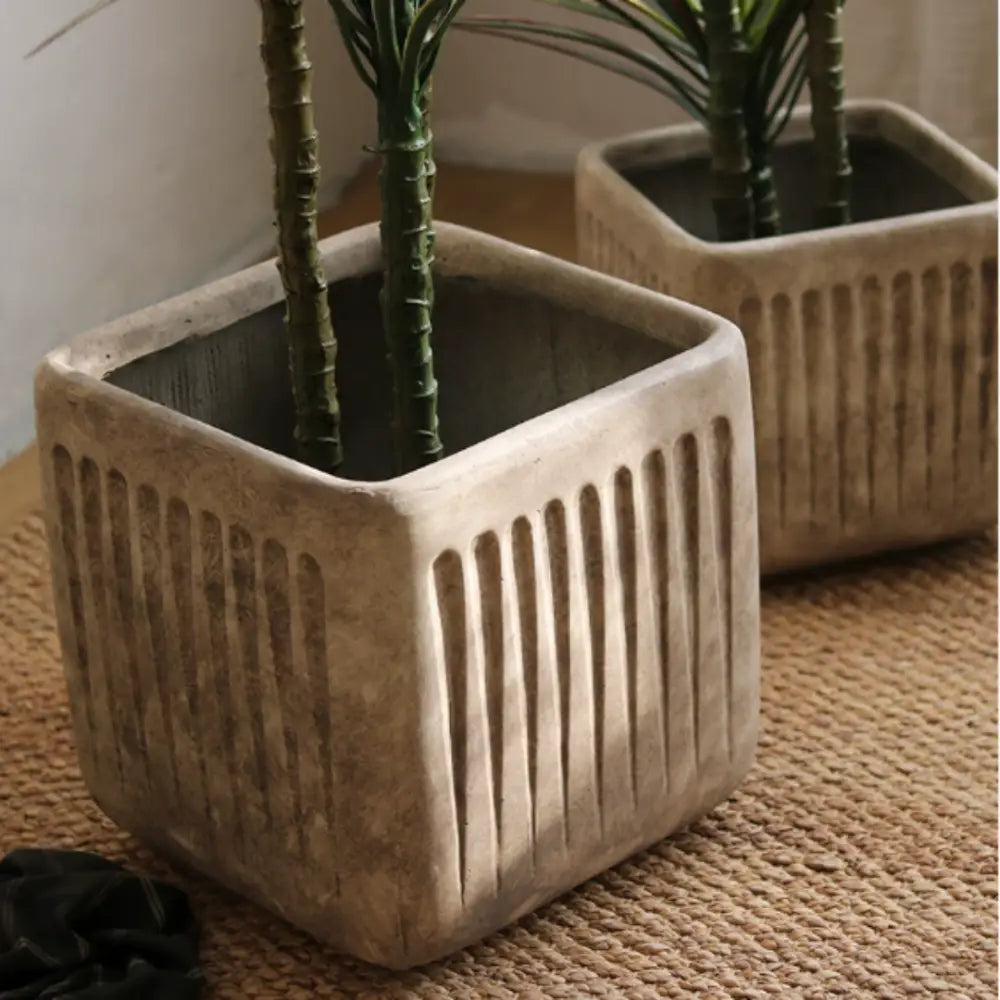 Pot de fleur carré intérieur