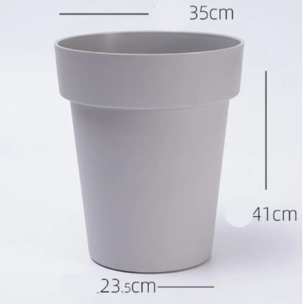 Pot de fleur en plastique gris