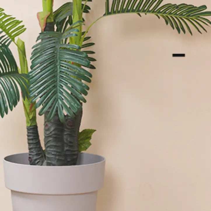 Pot de fleur en plastique gris