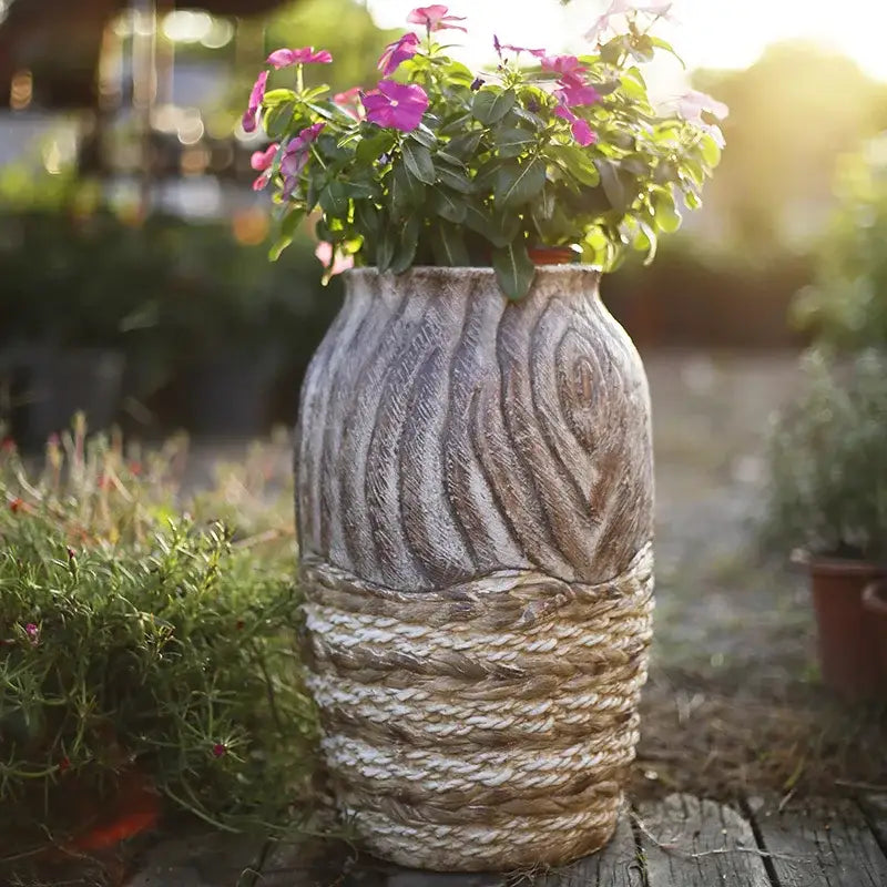 Pot de fleur extérieur design