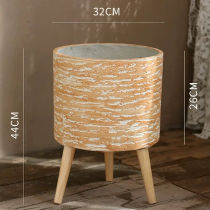 Pot de fleur intérieur sur pied