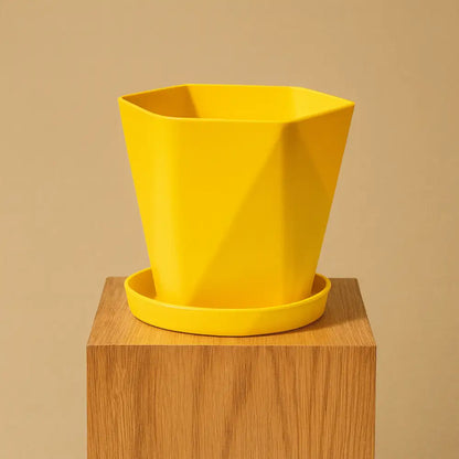 Pot de fleur plastique jaune