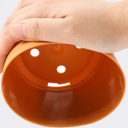 Pot de fleur plastique orange