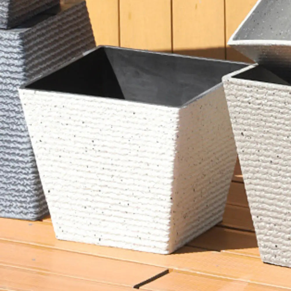 Pot de fleur plastique recyclage