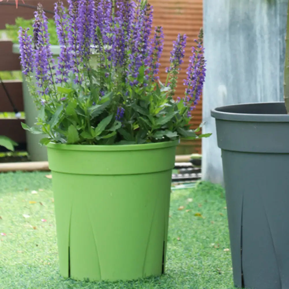 Pot de fleur plastique vert anis