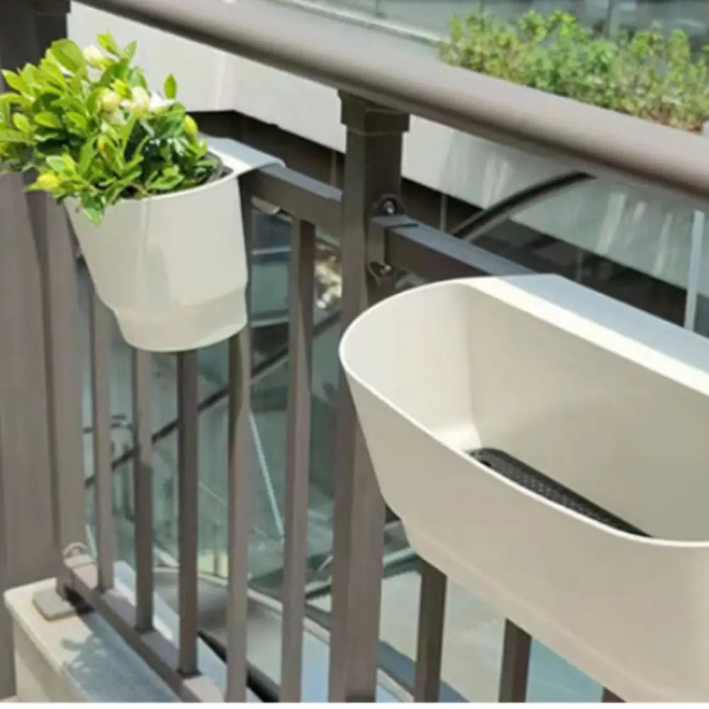 Pot de fleur suspendu balcon