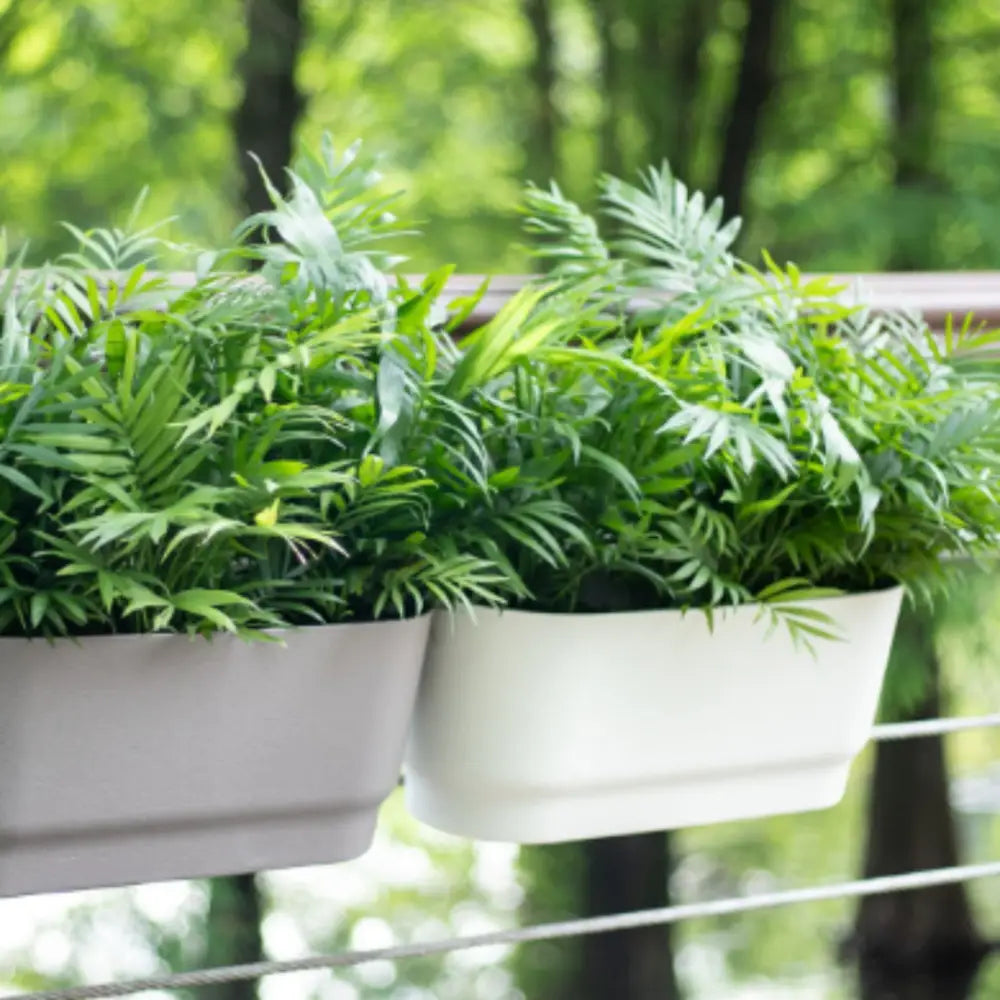 Pot de fleur suspendu blanc