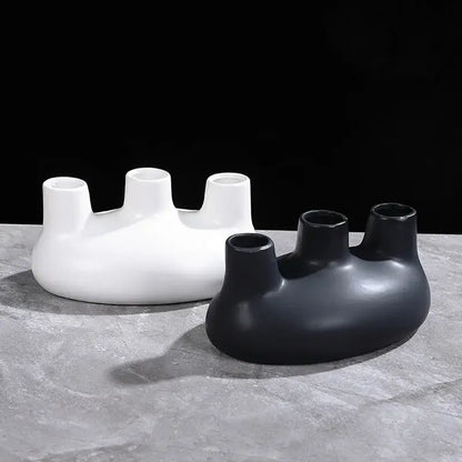 Vase avec plusieurs trous