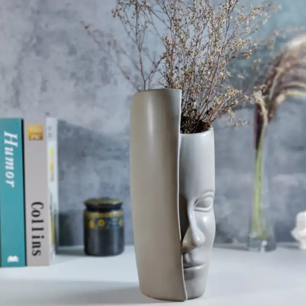 Vase avec visage