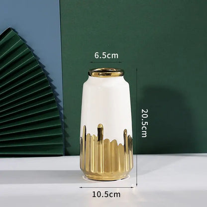 Vase blanc doré