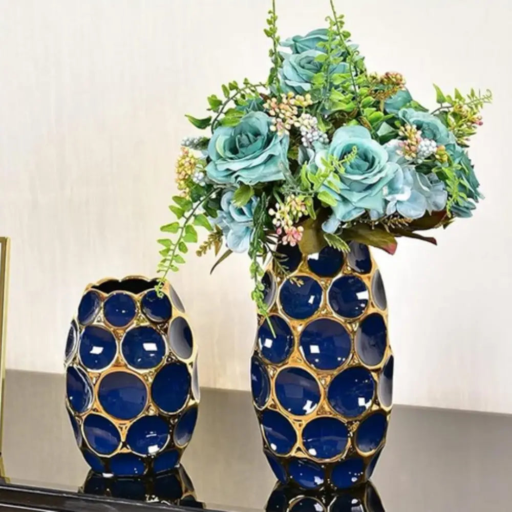 Vase bleu doré
