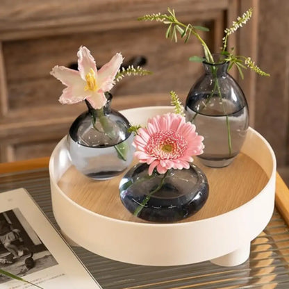 Vase bleu transparent