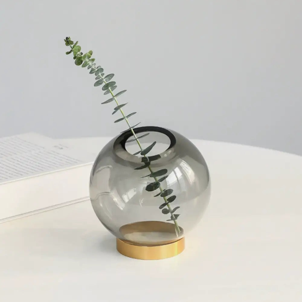 Vase boule en verre