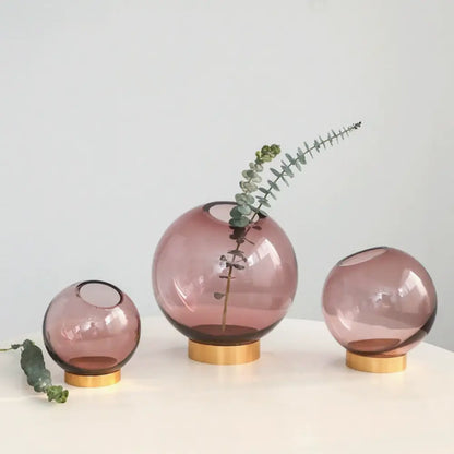 Vase boule en verre