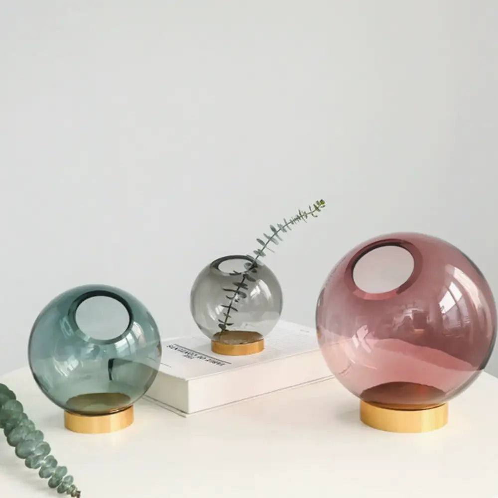 Vase boule en verre
