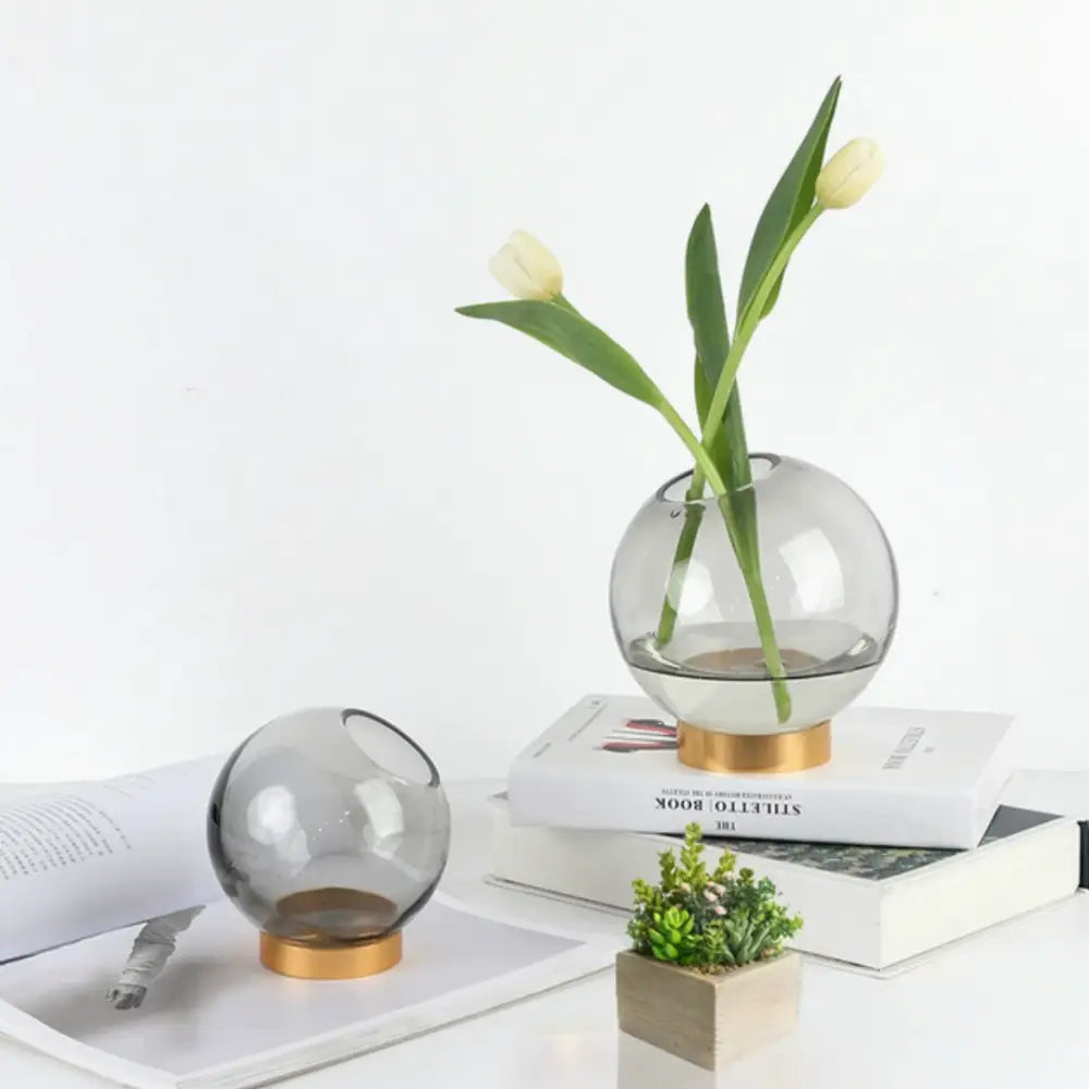 Vase boule en verre