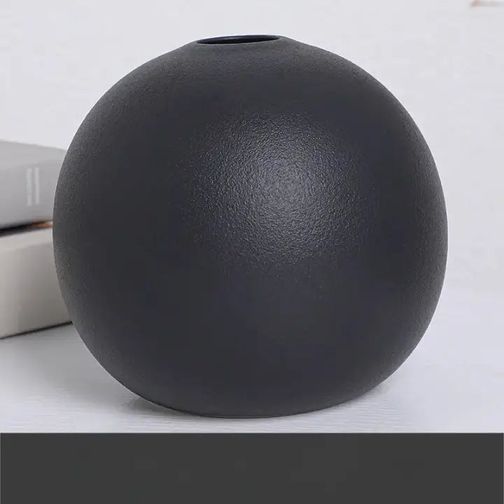 Vase boule noir