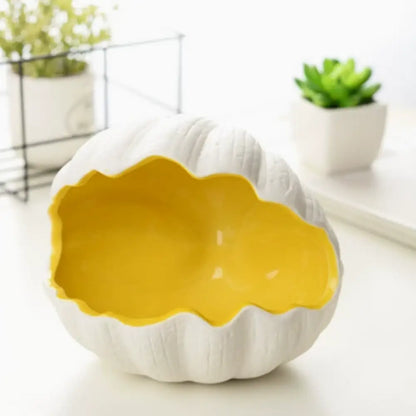 Vase coquillage doré