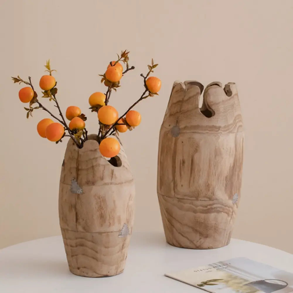 Vase en bois naturel