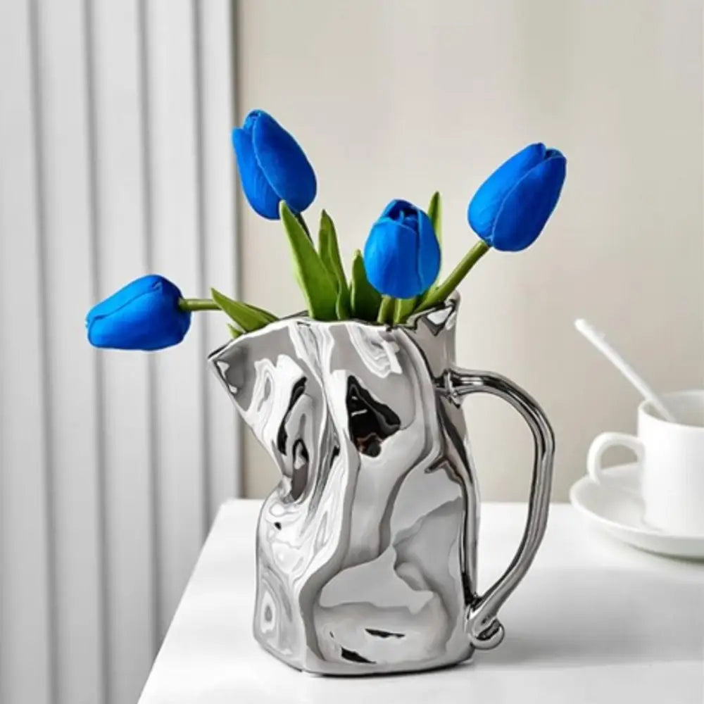 Vase en forme de cruche