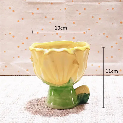 Vase en forme de fleur