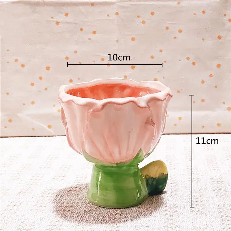 Vase en forme de fleur