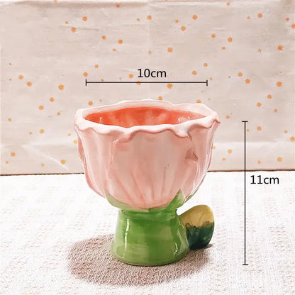 Vase en forme de fleur