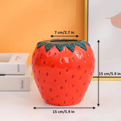Vase en forme de fraise
