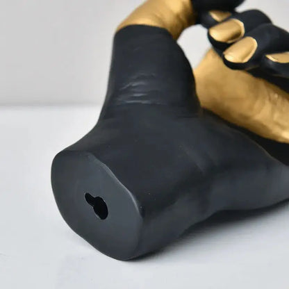 Vase en forme de main