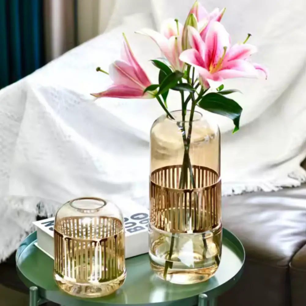 Vase en verre transparent