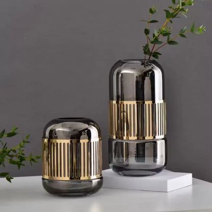 Vase en verre transparent