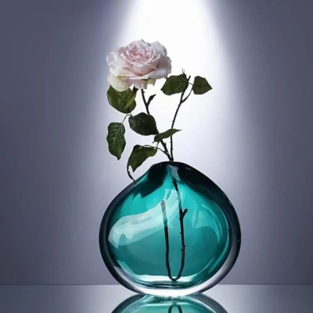 Vase en verre vert